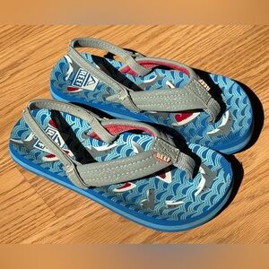Reef Boys’ Shark Blue and Gray Flip Flops with Heel Strap, Size 11/12